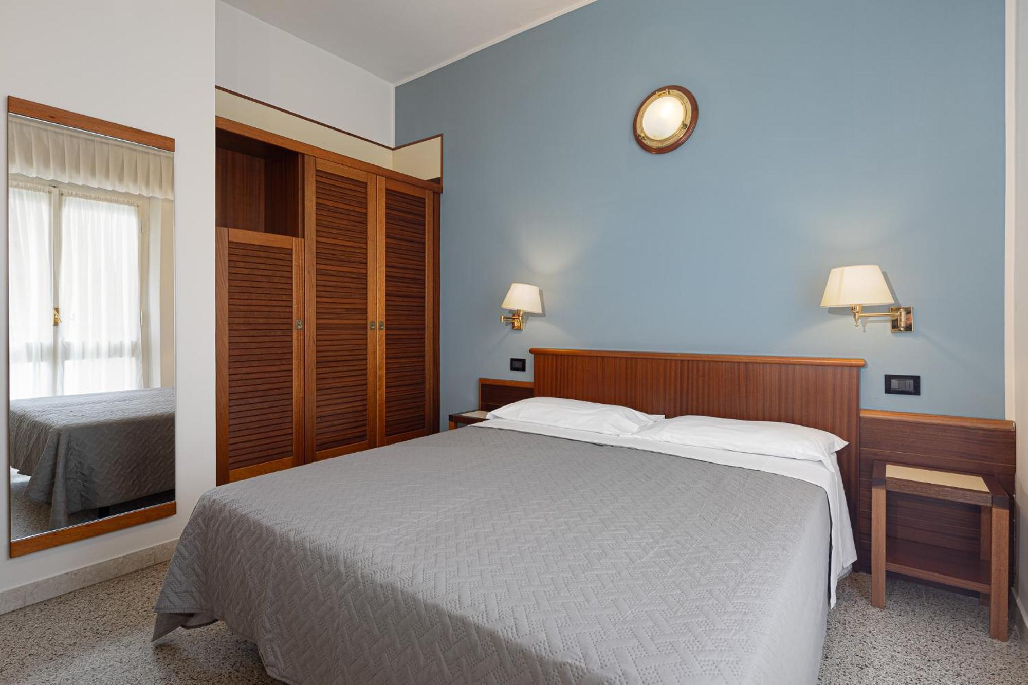 Hotel Avana Fronte Mare Риччоне Экстерьер фото