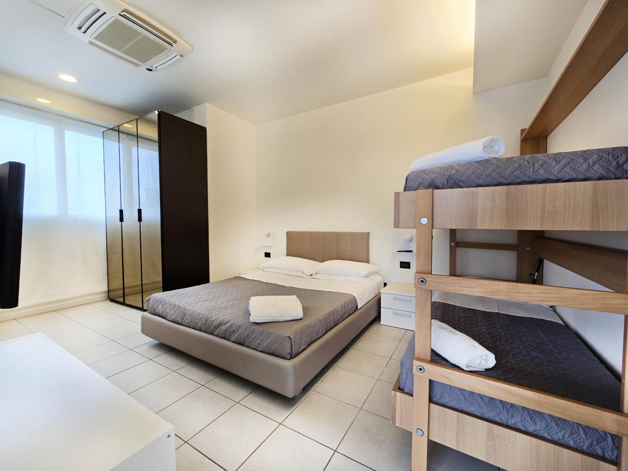 Hotel Avana Fronte Mare Риччоне Экстерьер фото